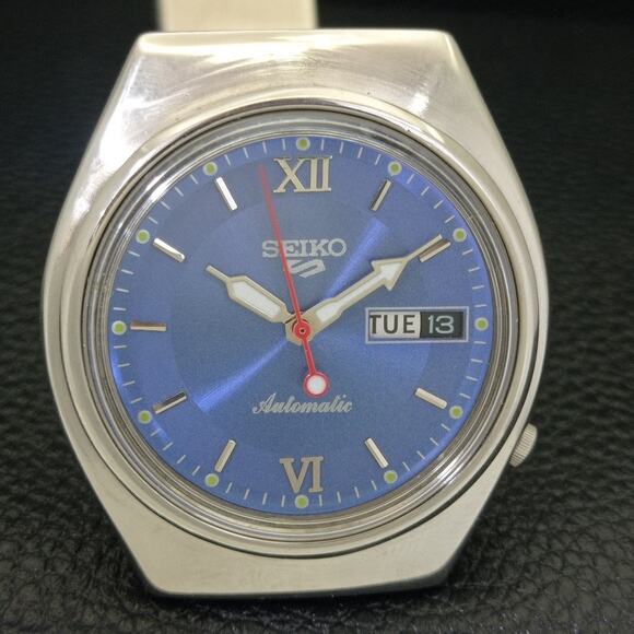 Vintage 1974 Seiko Automatic Mens Silver Watch W/daydate & Blue accents - Picture 4 of 10